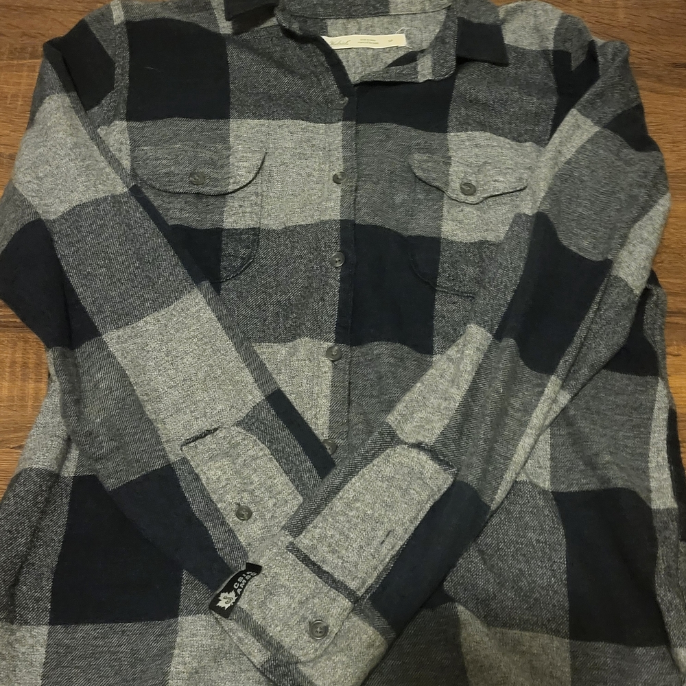 Woolrich Black and Gray Plaid Button Down Shirt